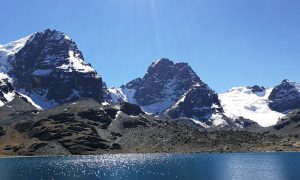 Trek autour de La Paz et ascension du Condoriri