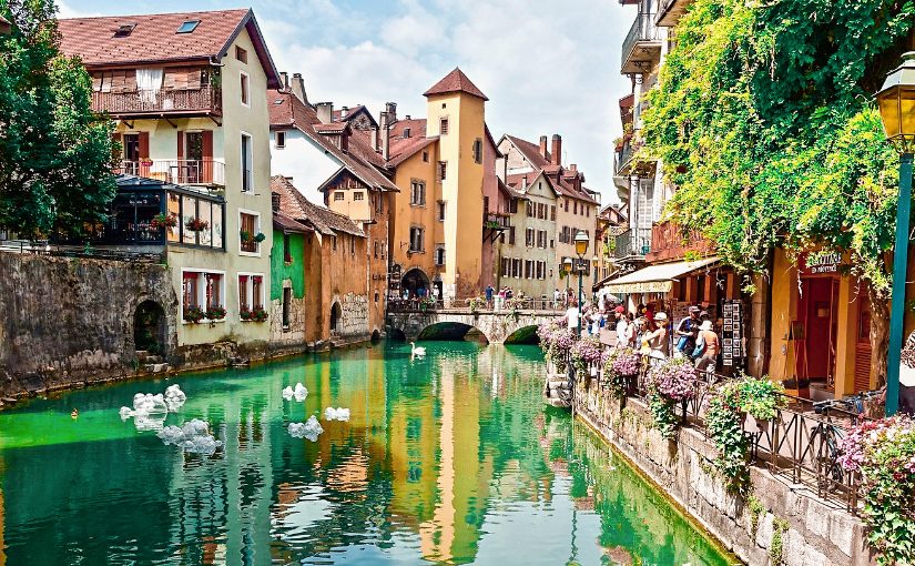 Hôtels Restaurants à Annecy : Top 10 des Lieux Incontournables