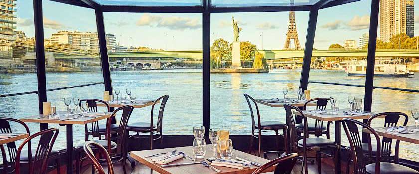 La vedette du pont neuf peniche restaurant Paris